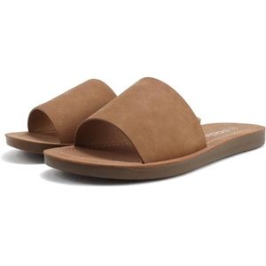 Soda Women's Sandals Size 8.5 Cute Beachy